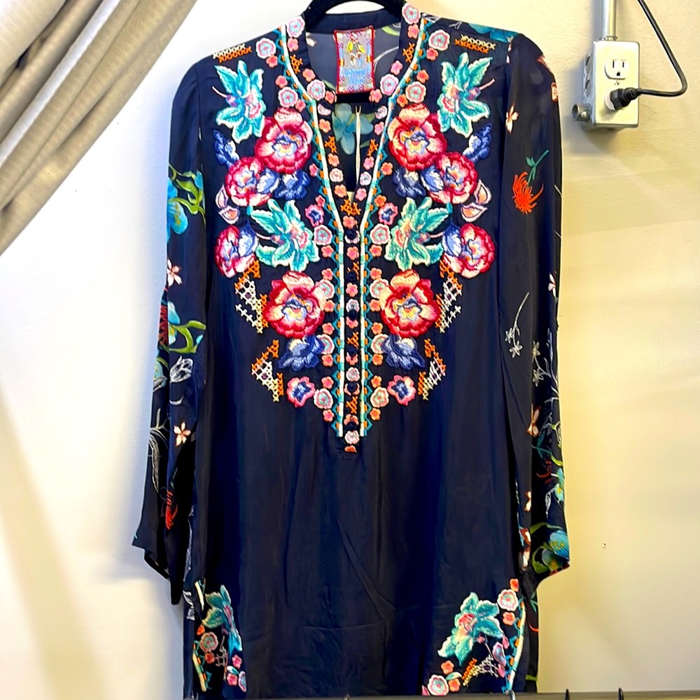Johnny Was Elsarose tunic navy color hand embroidered